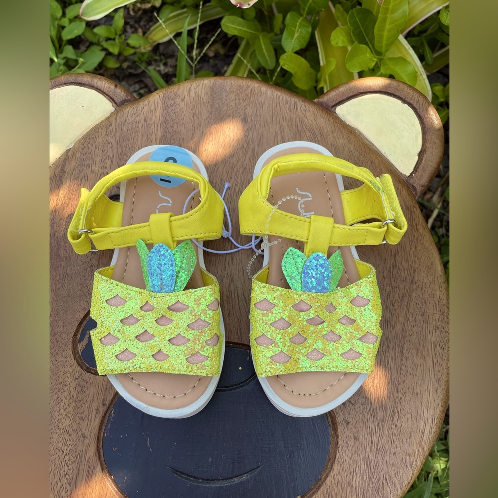 Sugar toddler girl pineapple sparkly sandals yellow and green size 6 - NEW